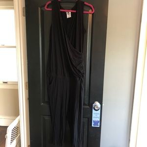 Pea in the pod maternity jumpsuit